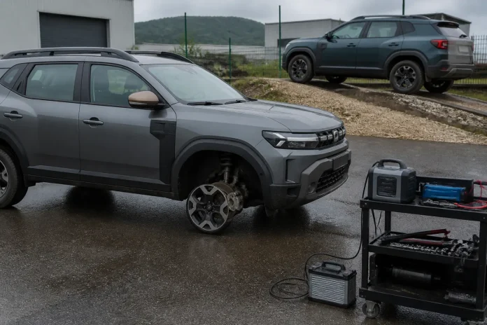Dacia introduce motorizarea Tribrid 150 4x4 pe modelele Duster și Bigster