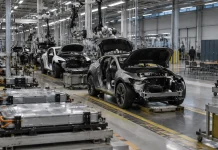 Mercedes-Benz pregătește reduceri de 800 de milioane de euro în Germania Mercedes-Benz pregătește reduceri de 800 de milioane de euro în Germania