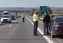 Contrasensul pe autostradă poate transforma o eroare într-o răspundere gravă Contrasensul pe autostradă poate transforma o eroare într-o răspundere gravă
